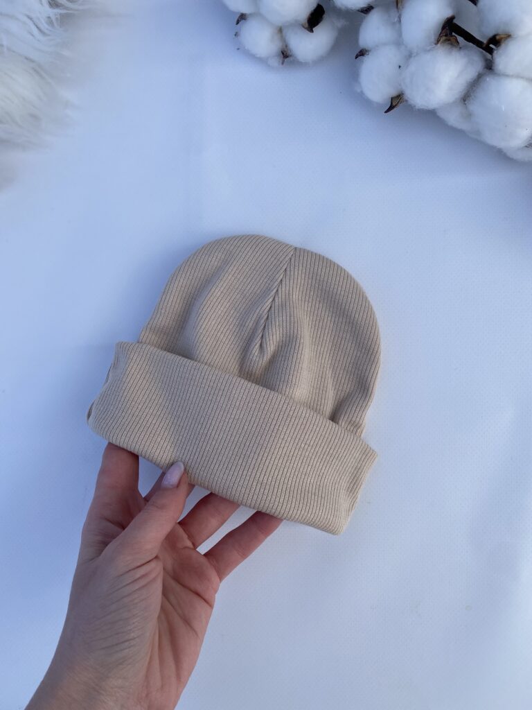 Шапочка беж без вух
