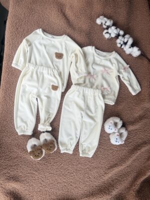 Костюм з бантиками оксамитовий 80