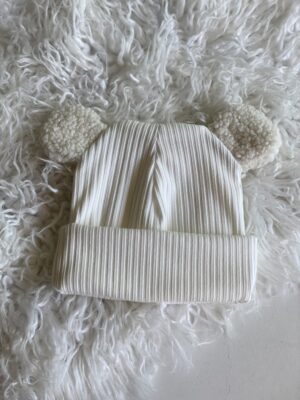 Шапочка біні молочна з вушками тедді молочні широкий рубчик