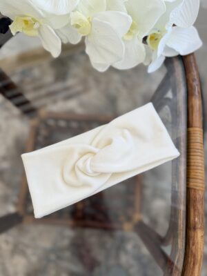 Оксамитова поязочка молочна переплет