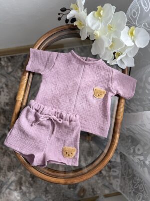 Костюм мусліновий пудра шорти + футболка з ведмедиком Тедді