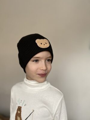 Шапочка біні чорний в мілкий рубчик без вух + ведмедик