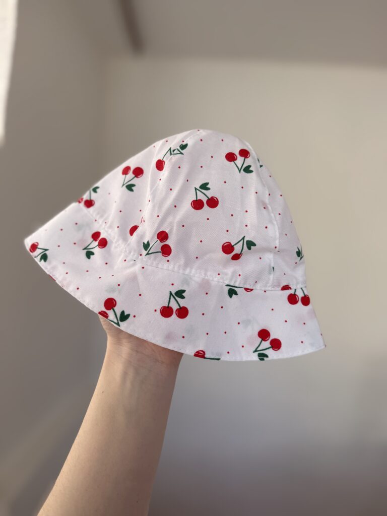 Панамка вишеньки 0-6 міс