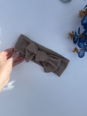 Повязочка в рубчик мокко з бантиком